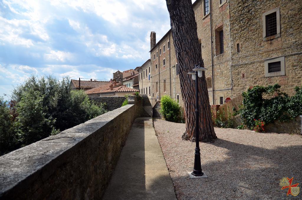 Donnaberarda Apartment Cortona Exterior photo